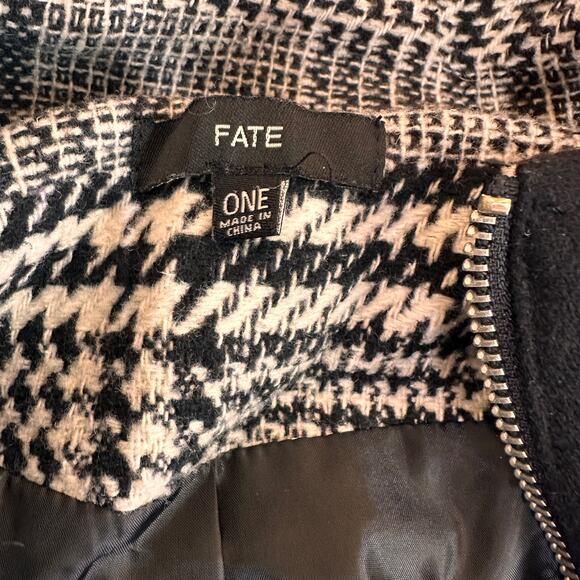 Fate Black & White Houndstooth Zip Up Hooded Jacket Size One Size - Picture 8 of 10